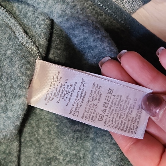 Men's J Crew half zip fleece pullover- medium - Picture 6 of 9